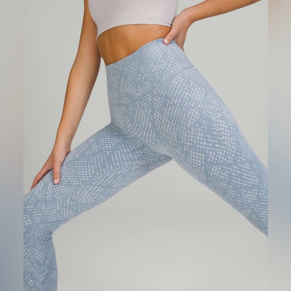 Lululemon Wunder Under High Rise Scalloped Hem Crop Leggings 23”